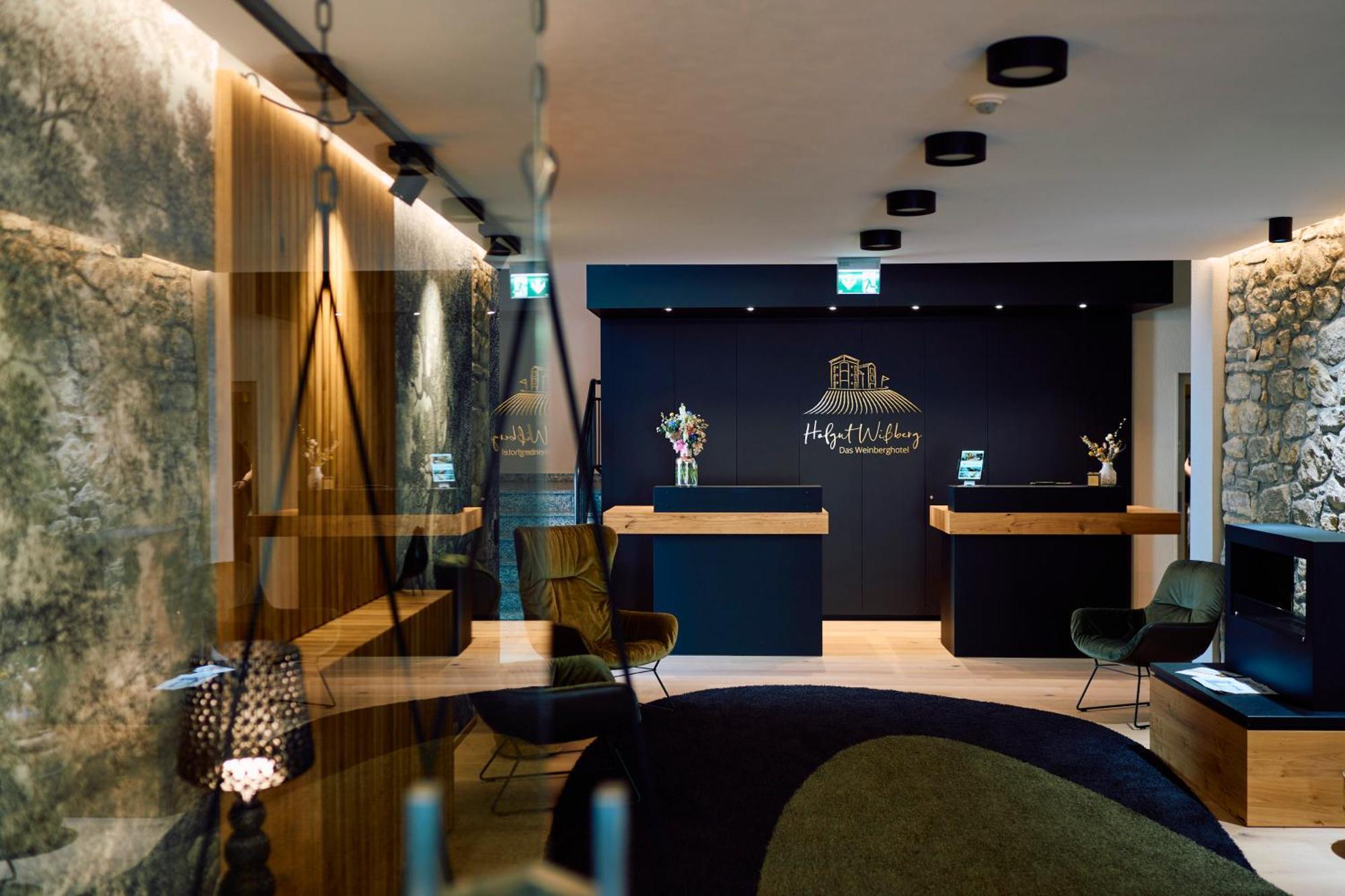 Hofgut Wißberg - Weinberghotel Hotel 4*